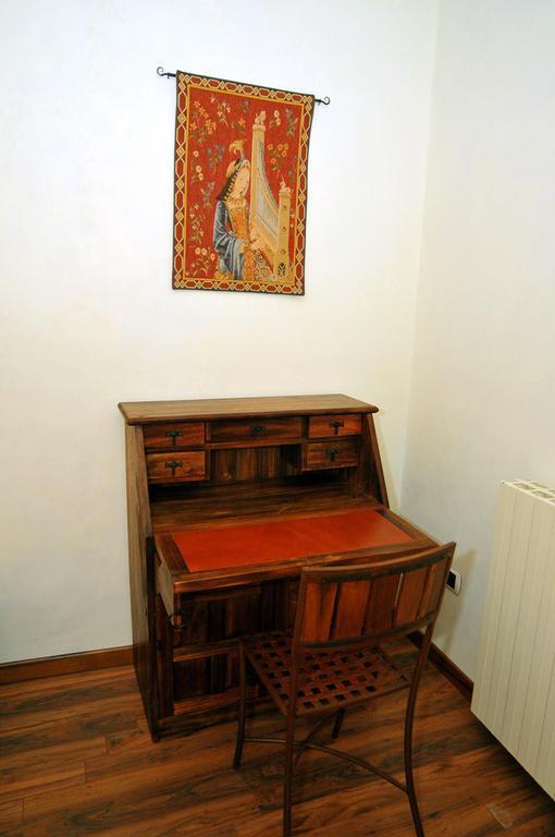 La Dimora Del Ghibellino Villa Tivoli Bilik gambar
