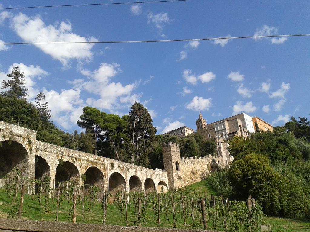 La Dimora Del Ghibellino Villa Tivoli Luaran gambar